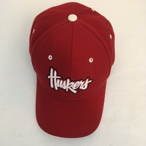 Zephyr Huskers Fitted Hat Baseball Cap SiE 7 7/8
